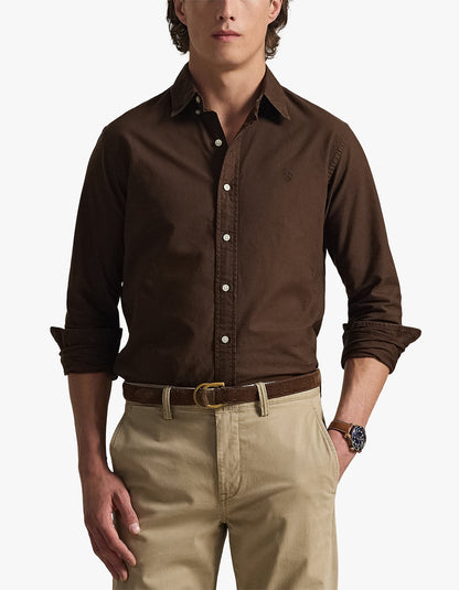 Camisa Oxford teñida café nuez