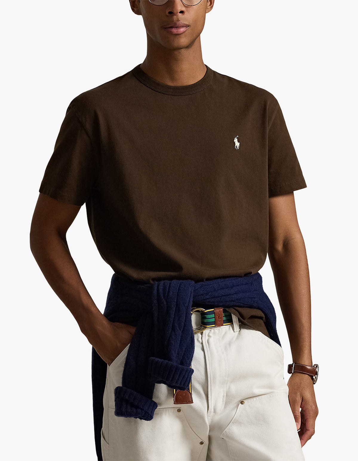 Polera de algodón cuello redondo café oscuro