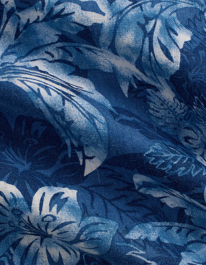 Camisa de lino estampado tropical azul