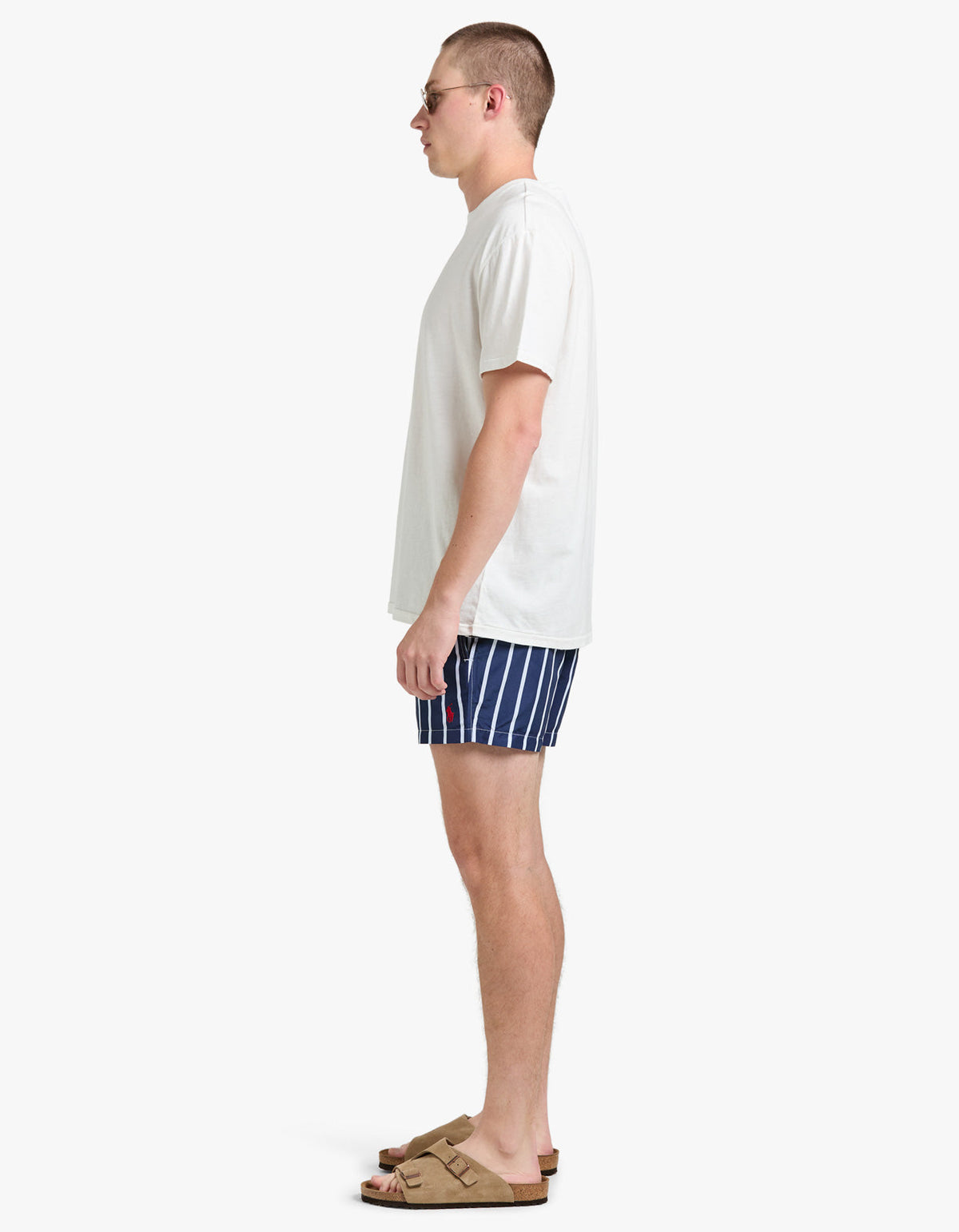 Short de baño corte slim a rayas azul marino
