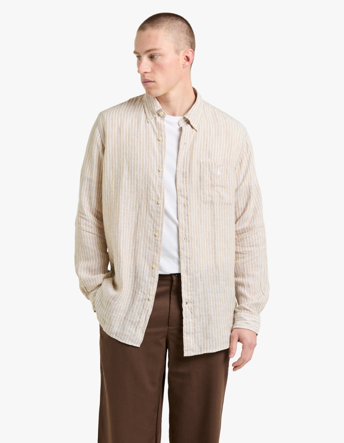 Camisa de lino a rayas beige y blanco