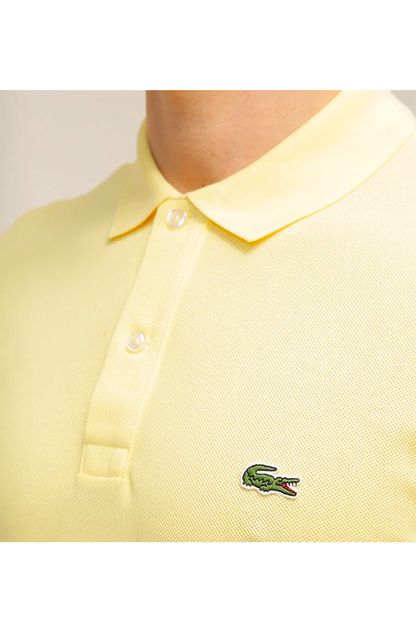 Polo de piqué clásico amarillo