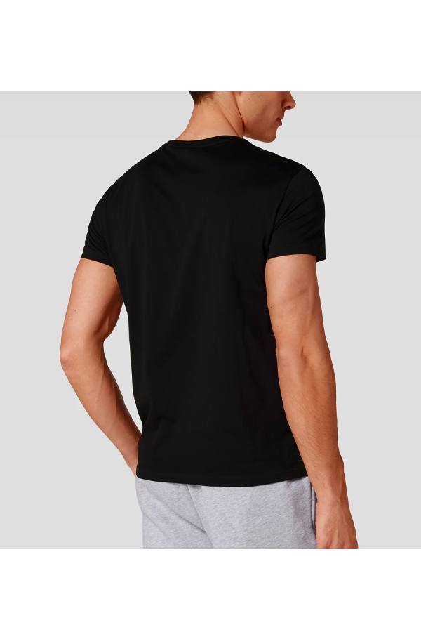 Polera básica de algodón negra