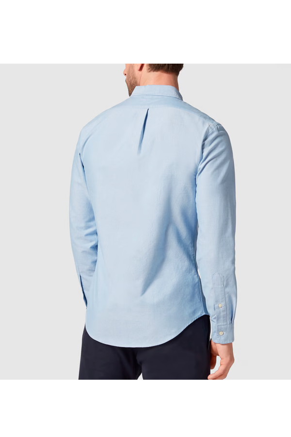 Camisa Oxford corte slim celeste
