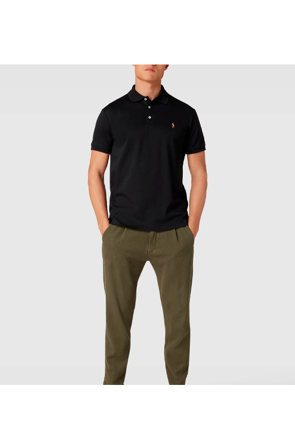 Polo suave corte slim negro