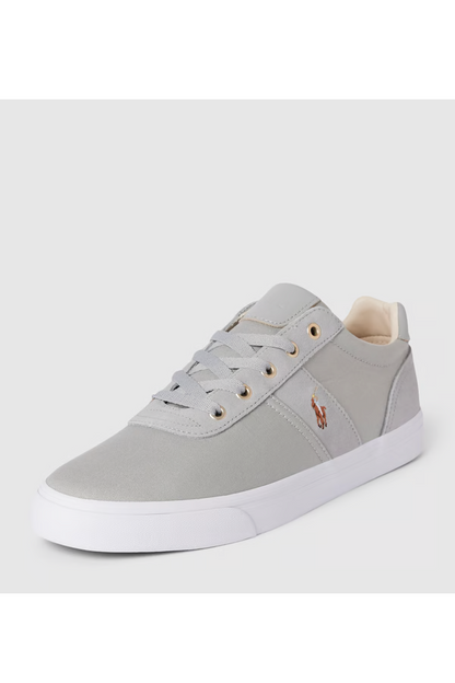 Zapatillas urbanas grises