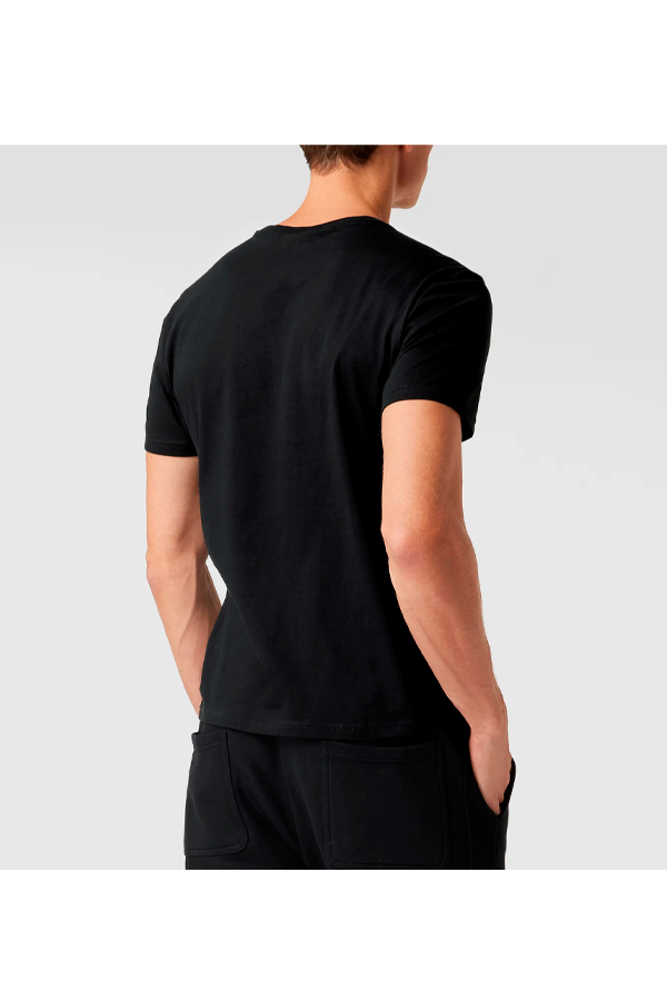 Polera cuello redondo negra