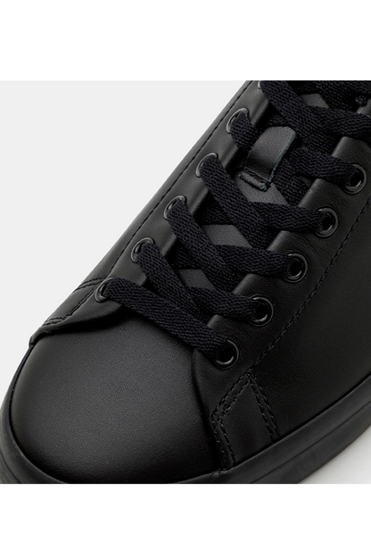 Zapatillas de cuero clásicas negras